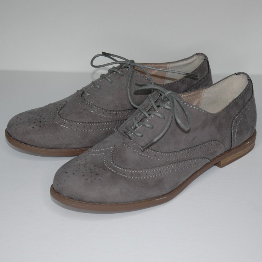 Merona lace up suede men’s shoe